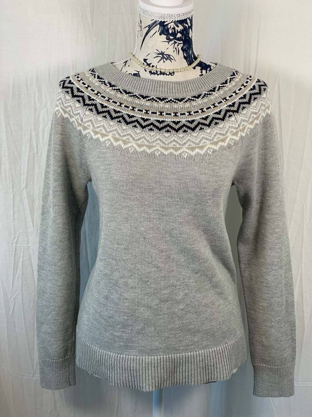 Banana Republic Women's Gray Fair Isle Knit Crewneck Sweater Size Small